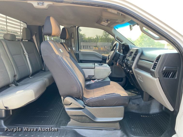 image for item DI7780 2019 Ford F250 Super Duty  SuperCab pickup truck