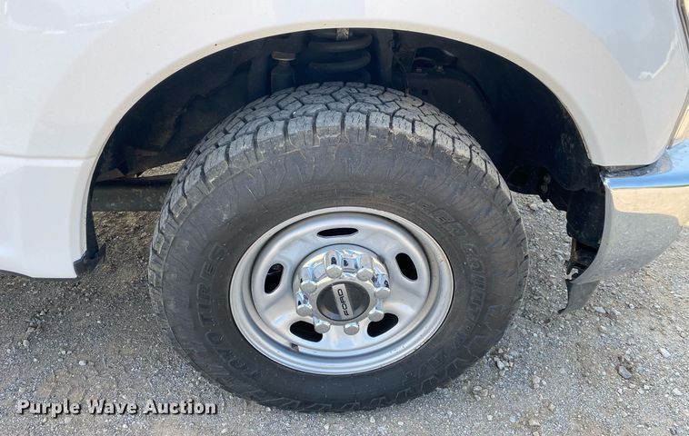 image for item DI7780 2019 Ford F250 Super Duty  SuperCab pickup truck