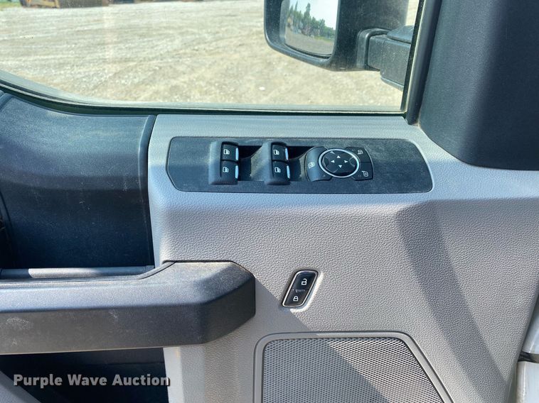 image for item DI7782 2018 Ford F250 Super Duty  SuperCab pickup truck