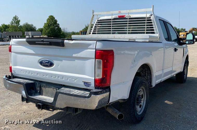 image for item DI7783 2017 Ford F250 Super Duty  SuperCab pickup truck
