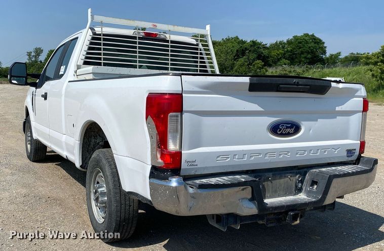 image for item DI7783 2017 Ford F250 Super Duty  SuperCab pickup truck