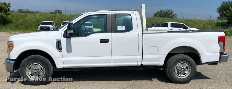 image for item DI7783 2017 Ford F250 Super Duty  SuperCab pickup truck