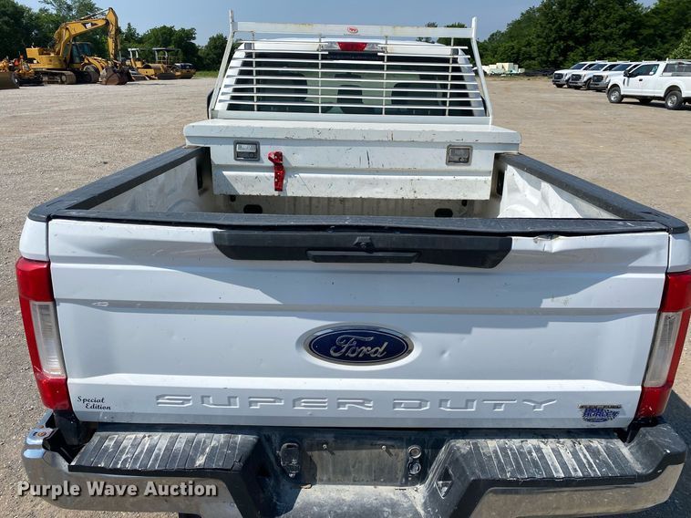 image for item DI7783 2017 Ford F250 Super Duty  SuperCab pickup truck