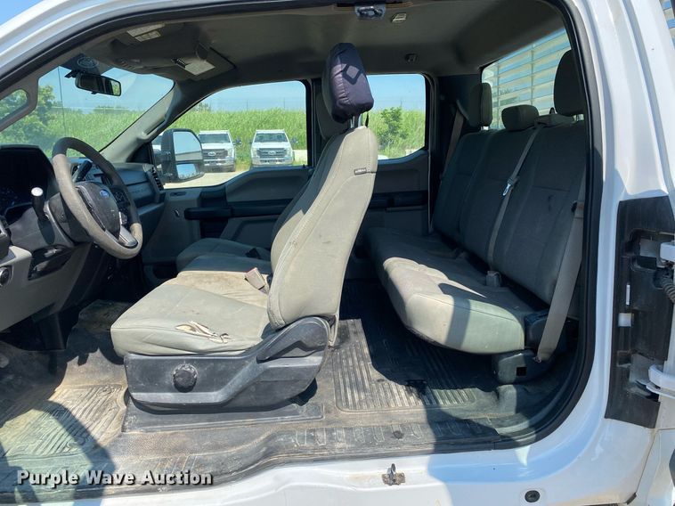 image for item DI7783 2017 Ford F250 Super Duty  SuperCab pickup truck