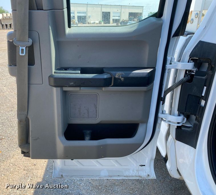 image for item DI7783 2017 Ford F250 Super Duty  SuperCab pickup truck