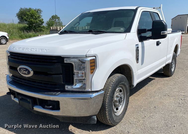 image for item DI7785 2019 Ford F250 Super Duty  SuperCab pickup truck