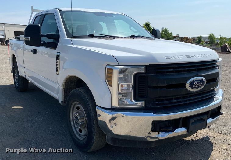 image for item DI7785 2019 Ford F250 Super Duty  SuperCab pickup truck