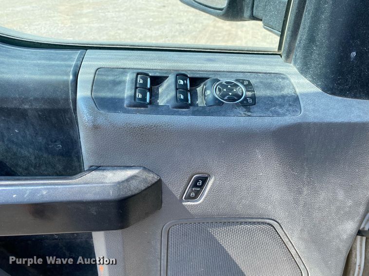 image for item DI7785 2019 Ford F250 Super Duty  SuperCab pickup truck