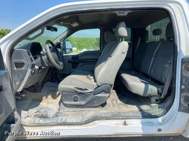 image for item DI7785 2019 Ford F250 Super Duty  SuperCab pickup truck