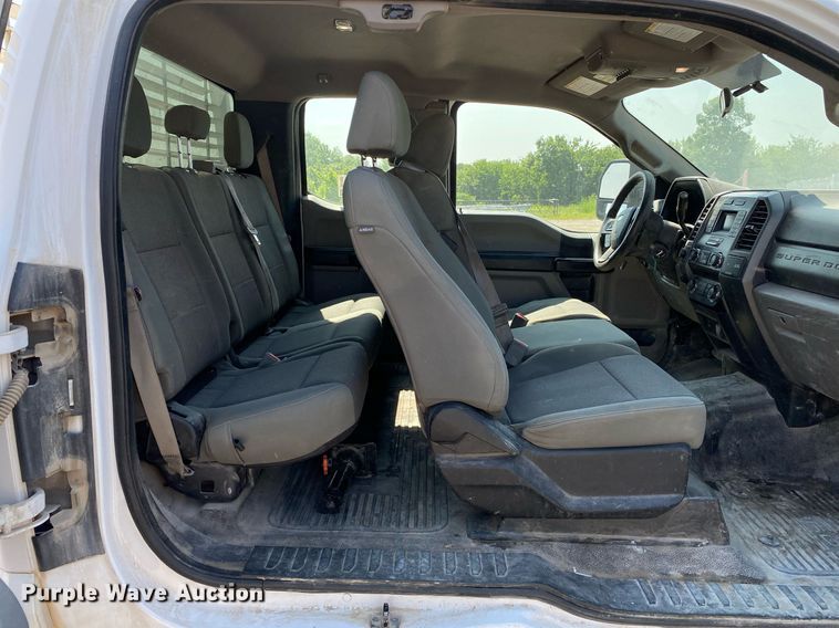 image for item DI7785 2019 Ford F250 Super Duty  SuperCab pickup truck