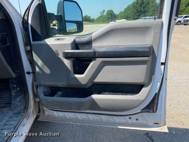 image for item DI7785 2019 Ford F250 Super Duty  SuperCab pickup truck