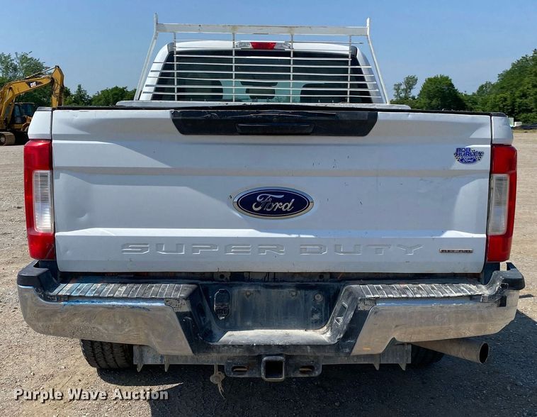 image for item DI7786 2017 Ford F250 Super Duty  SuperCab pickup truck