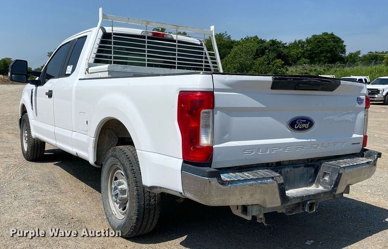 image for item DI7786 2017 Ford F250 Super Duty  SuperCab pickup truck