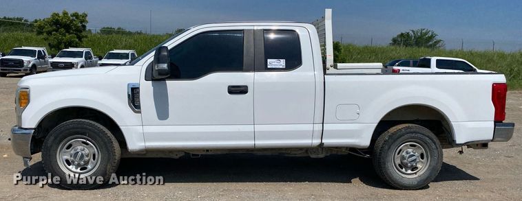 image for item DI7786 2017 Ford F250 Super Duty  SuperCab pickup truck