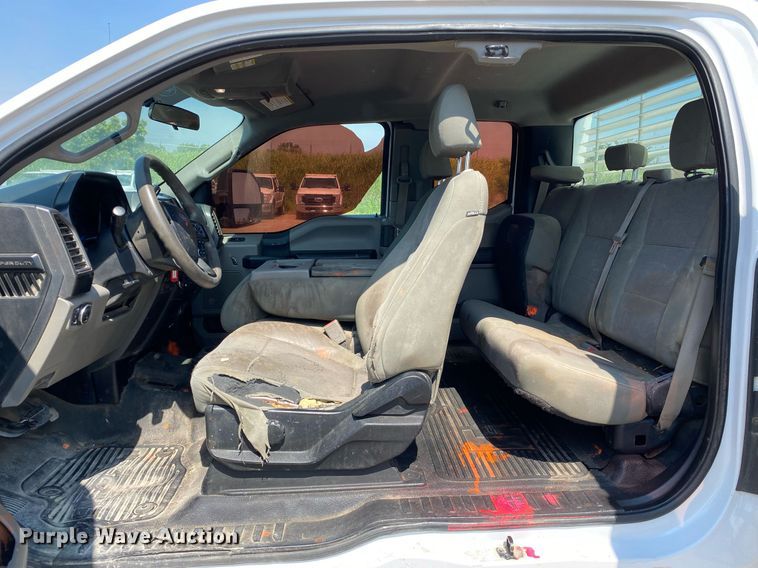 image for item DI7786 2017 Ford F250 Super Duty  SuperCab pickup truck