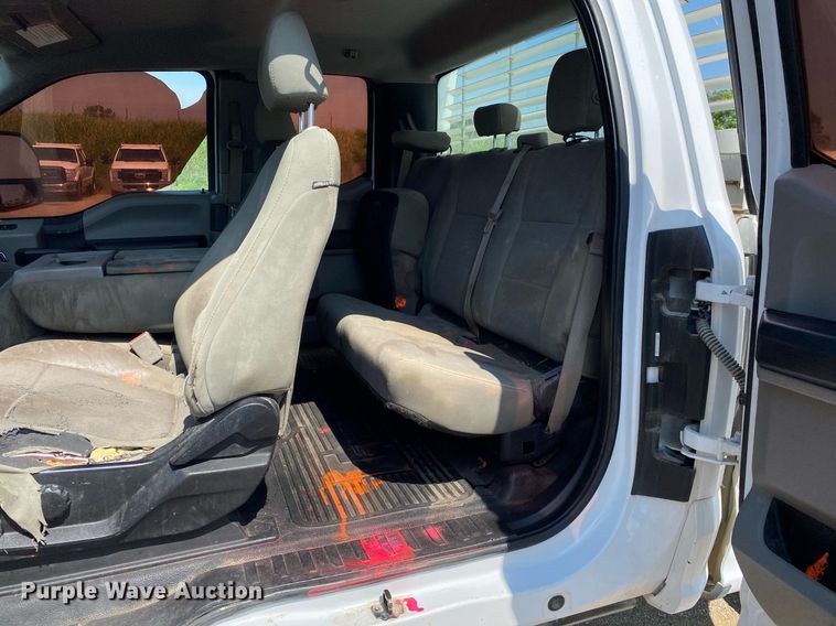 image for item DI7786 2017 Ford F250 Super Duty  SuperCab pickup truck