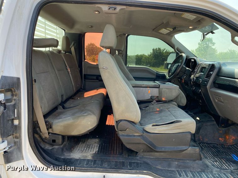 image for item DI7786 2017 Ford F250 Super Duty  SuperCab pickup truck