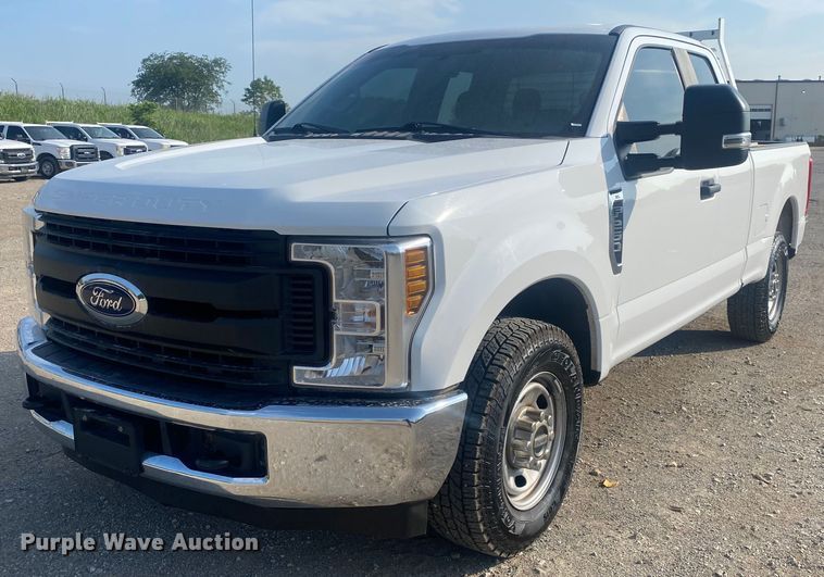 image for item DI7790 2019 Ford F250 Super Duty  SuperCab pickup truck