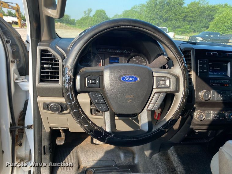 image for item DI7790 2019 Ford F250 Super Duty  SuperCab pickup truck