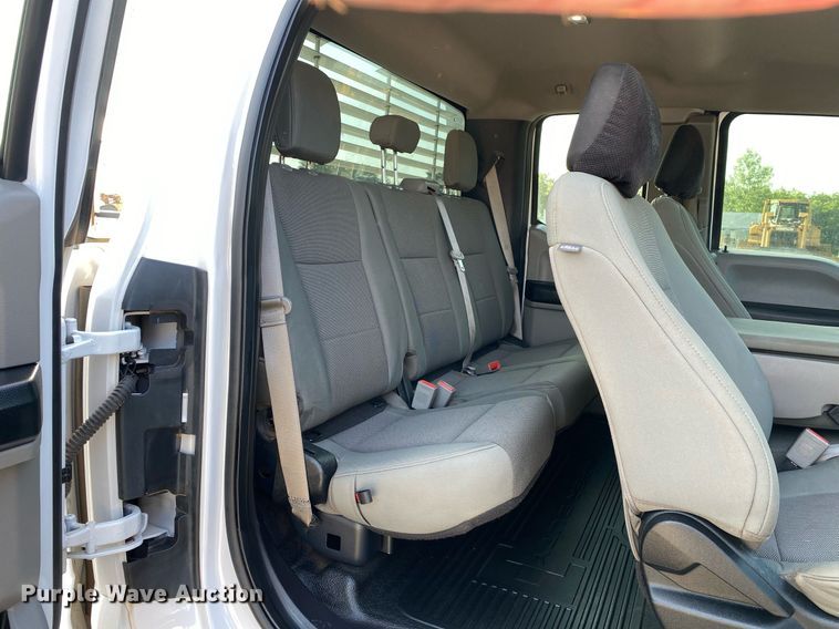 image for item DI7790 2019 Ford F250 Super Duty  SuperCab pickup truck