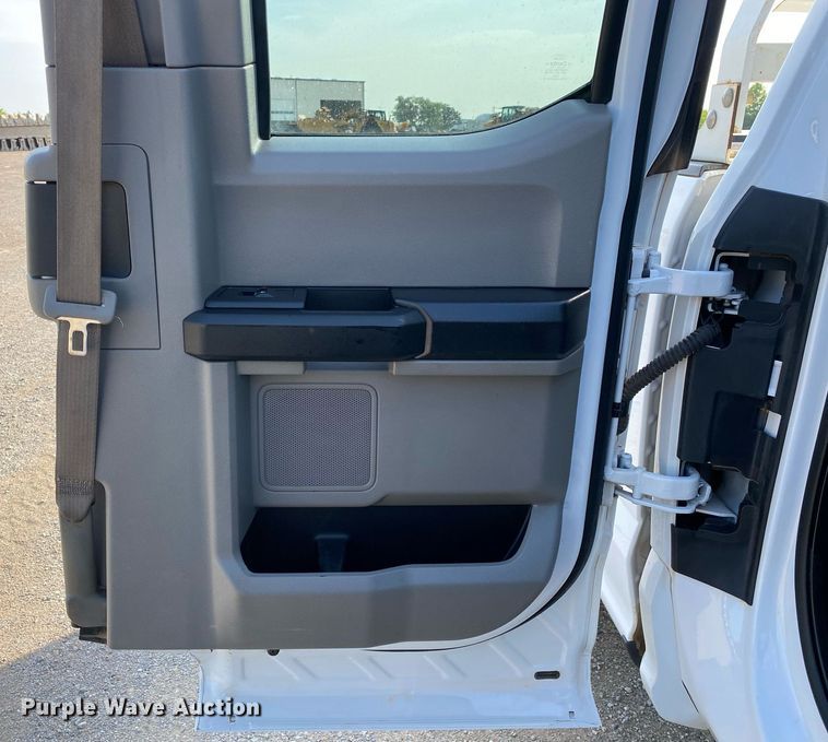 image for item DI7790 2019 Ford F250 Super Duty  SuperCab pickup truck