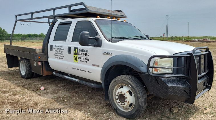 image for item DK1889 2006 Ford F450 Super Duty XL  Crew Cab flatbed truck