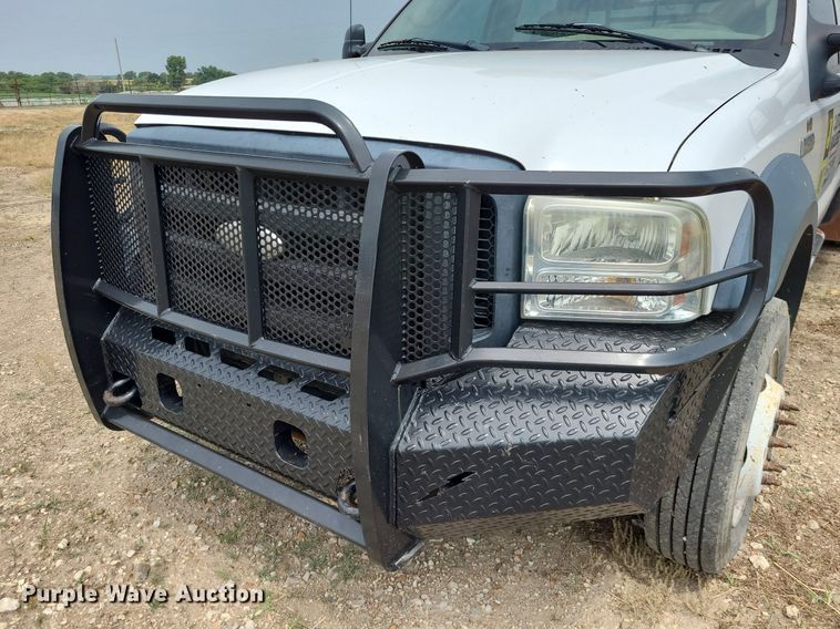 image for item DK1889 2006 Ford F450 Super Duty XL  Crew Cab flatbed truck