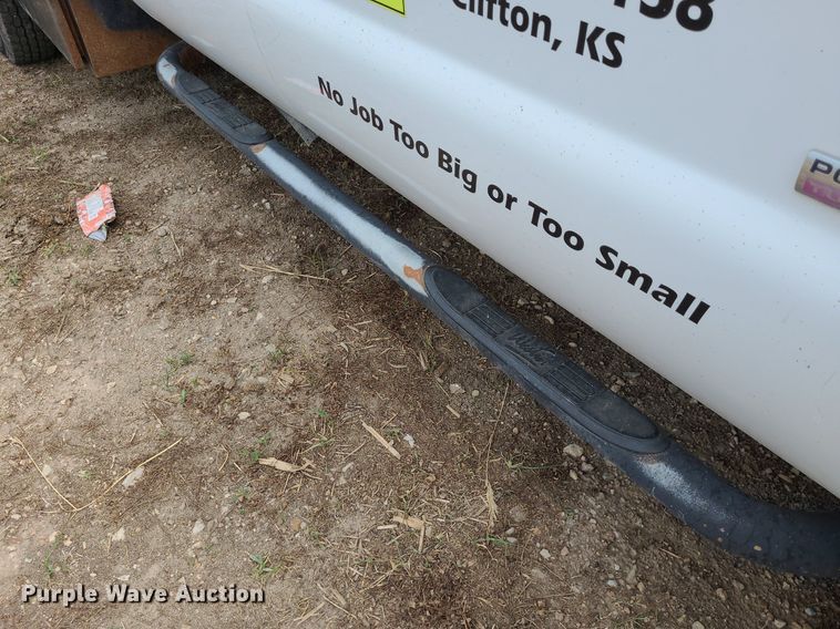 image for item DK1889 2006 Ford F450 Super Duty XL  Crew Cab flatbed truck