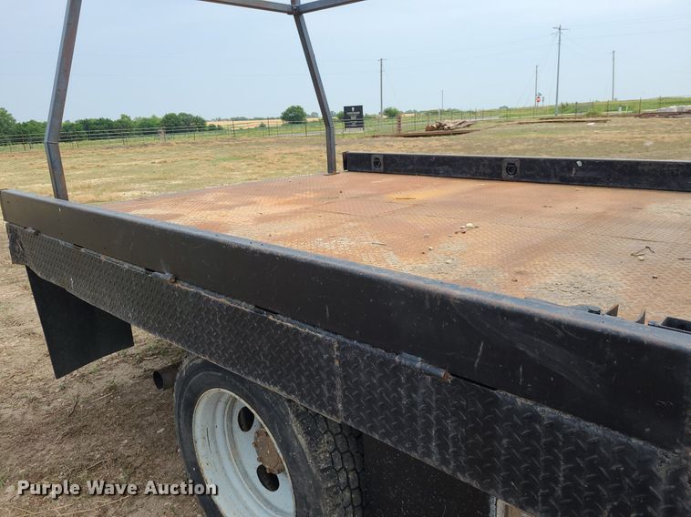 image for item DK1889 2006 Ford F450 Super Duty XL  Crew Cab flatbed truck