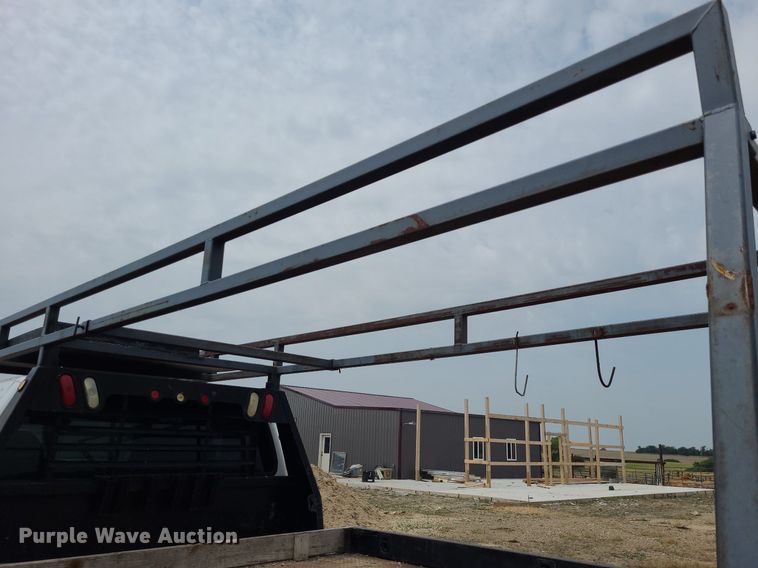 image for item DK1889 2006 Ford F450 Super Duty XL  Crew Cab flatbed truck