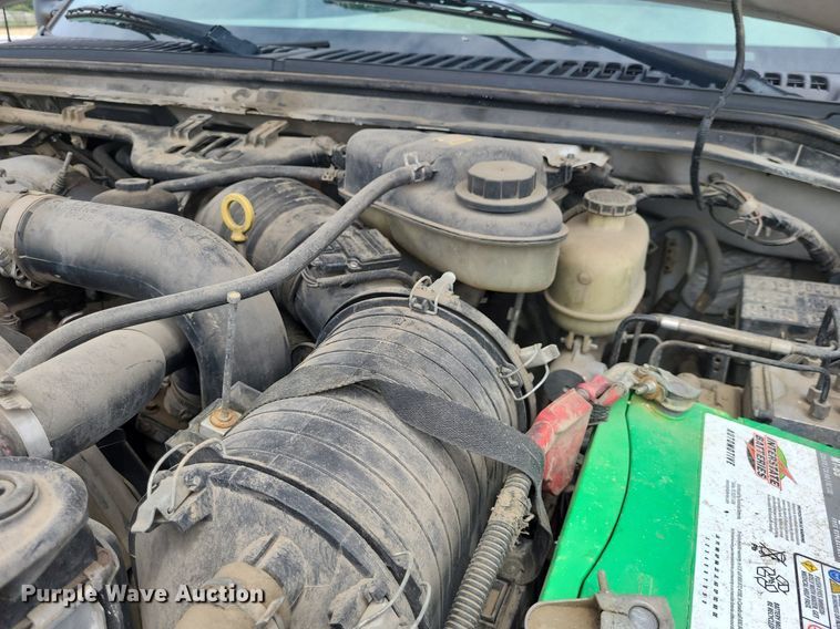 image for item DK1889 2006 Ford F450 Super Duty XL  Crew Cab flatbed truck