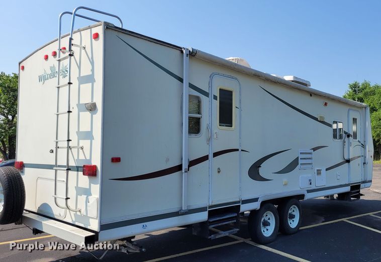 image for item DK1926 2001 Fleetwood Wilderness GL  camper