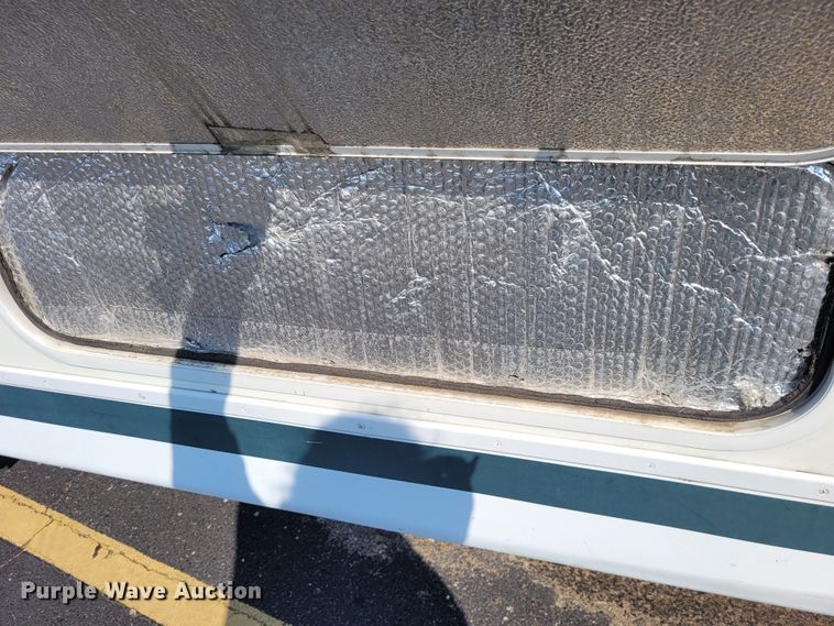 image for item DK1926 2001 Fleetwood Wilderness GL  camper