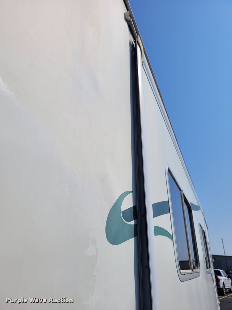 image for item DK1926 2001 Fleetwood Wilderness GL  camper