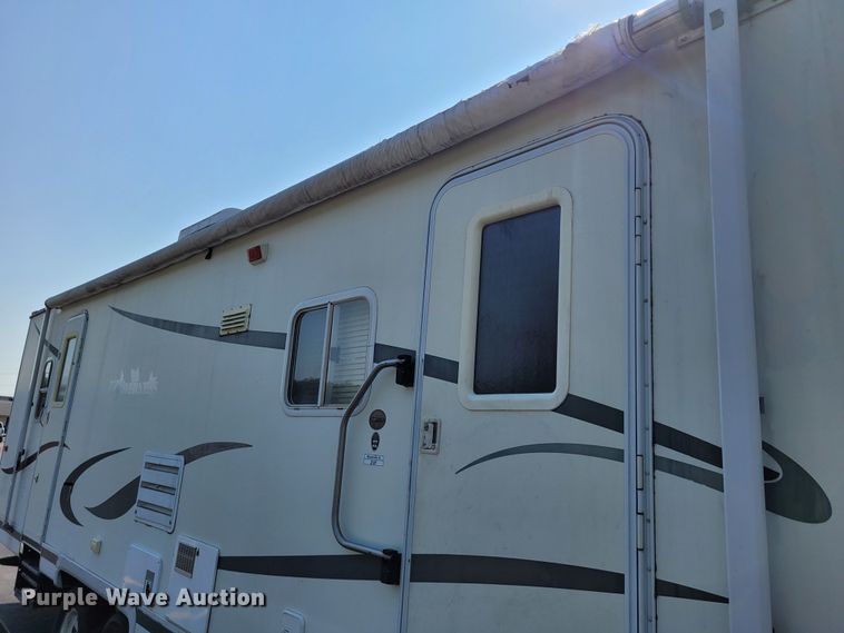 image for item DK1926 2001 Fleetwood Wilderness GL  camper