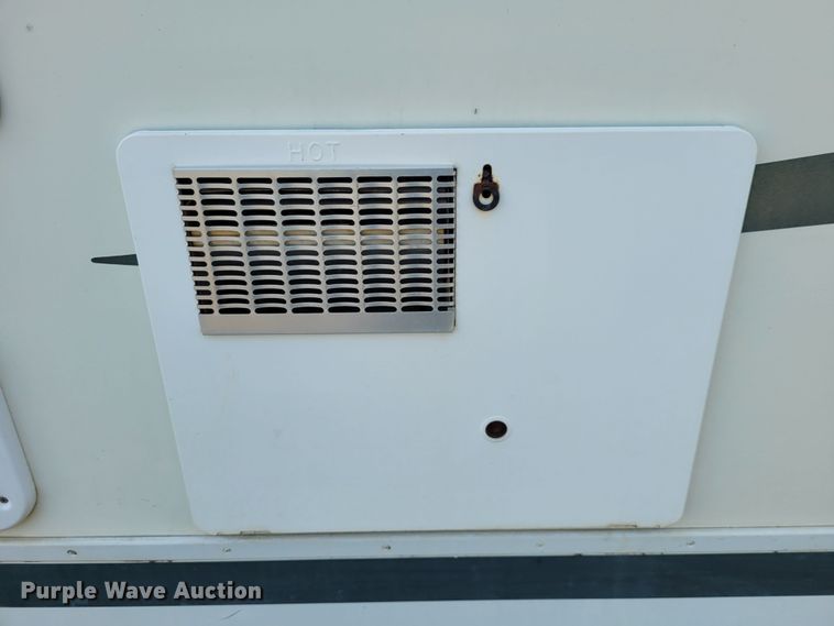 image for item DK1926 2001 Fleetwood Wilderness GL  camper