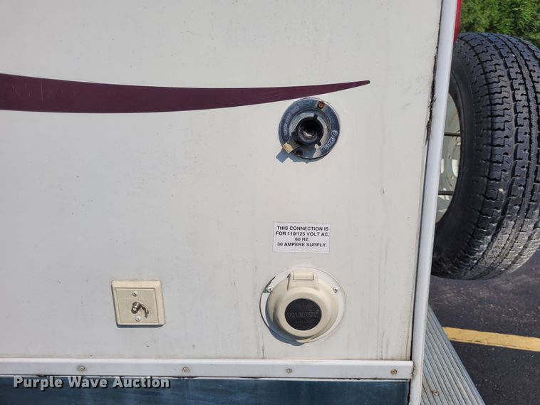 image for item DK1926 2001 Fleetwood Wilderness GL  camper