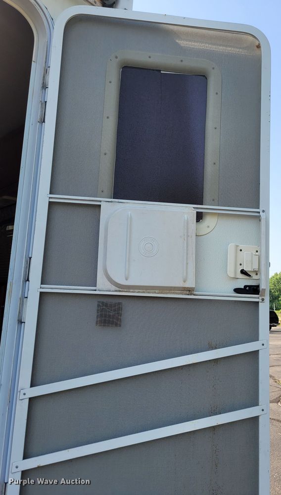 image for item DK1926 2001 Fleetwood Wilderness GL  camper