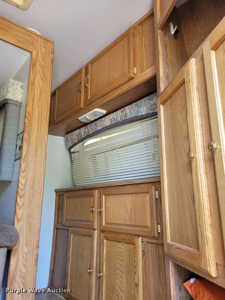 image for item DK1926 2001 Fleetwood Wilderness GL  camper