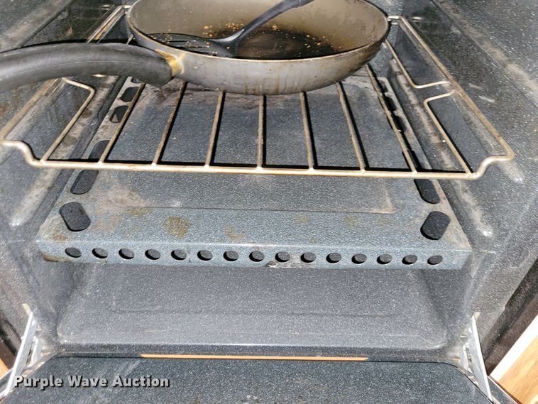 image for item DK1926 2001 Fleetwood Wilderness GL  camper