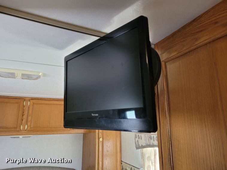 image for item DK1926 2001 Fleetwood Wilderness GL  camper