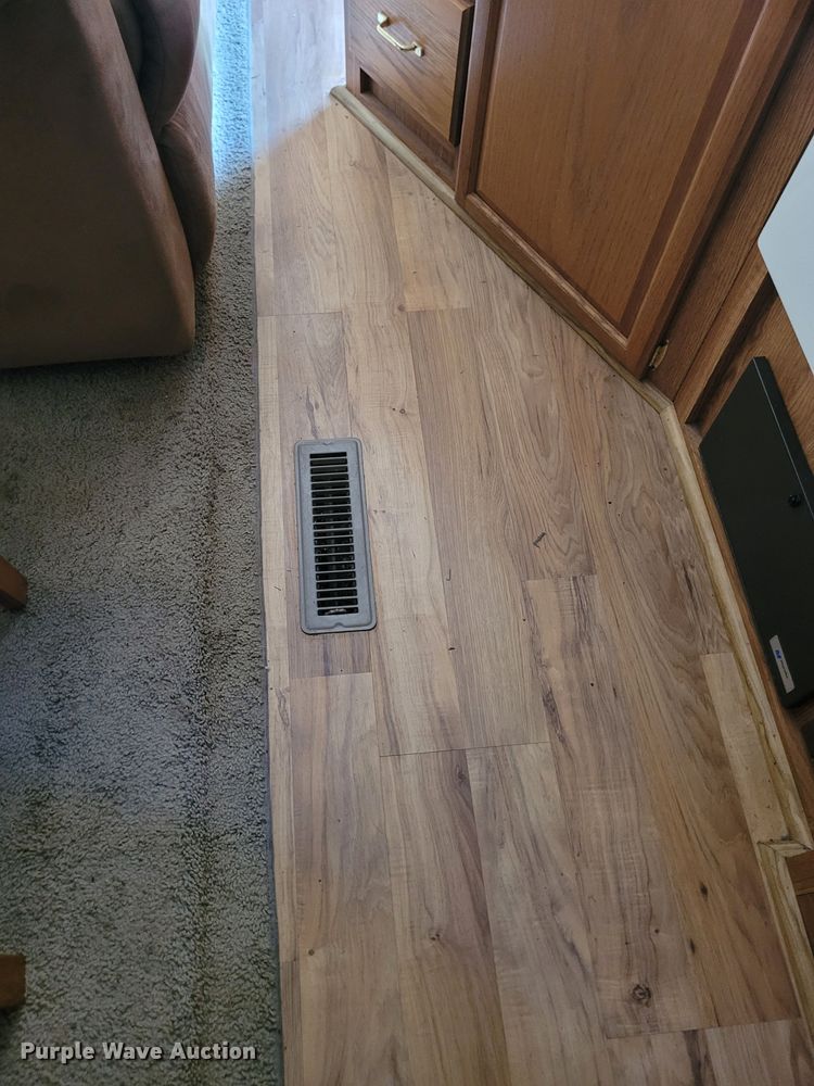 image for item DK1926 2001 Fleetwood Wilderness GL  camper