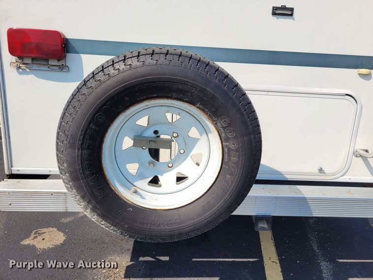 image for item DK1926 2001 Fleetwood Wilderness GL  camper