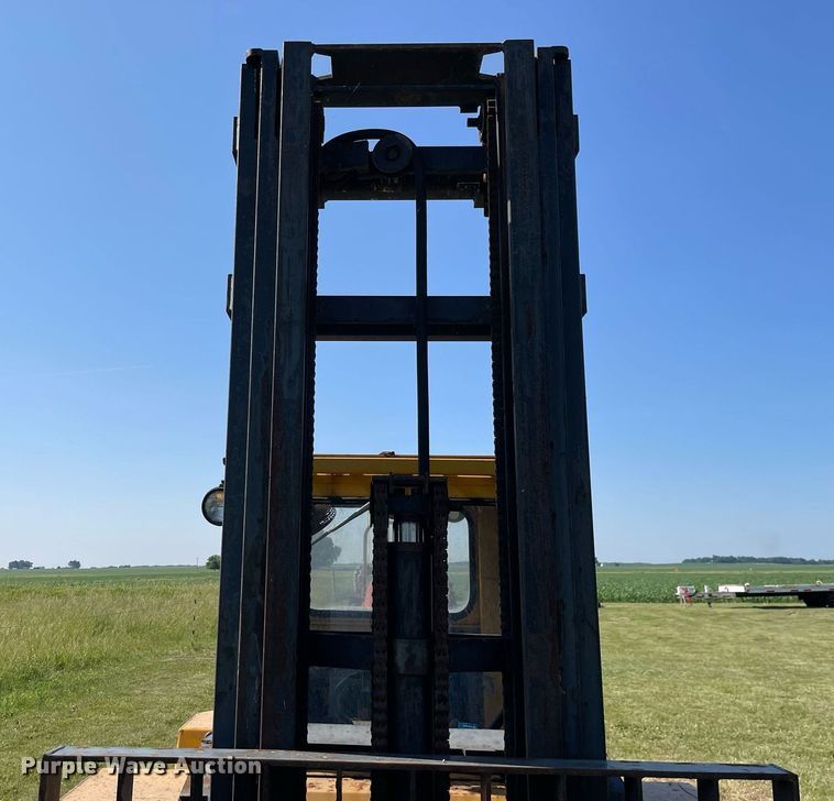 image for item DL3770 Sellick  SG60 forklift