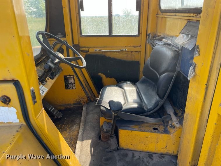 image for item DL3770 Sellick  SG60 forklift
