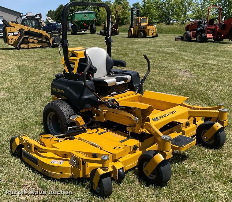 image for item DL3775 2016 Hustler Super 104  ZTR lawn mower
