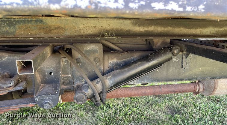 image for item DL3782 1989 Ford F-Super Duty  tow truck