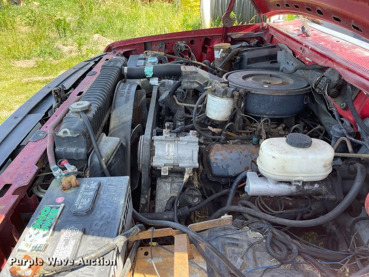 image for item DL3782 1989 Ford F-Super Duty  tow truck