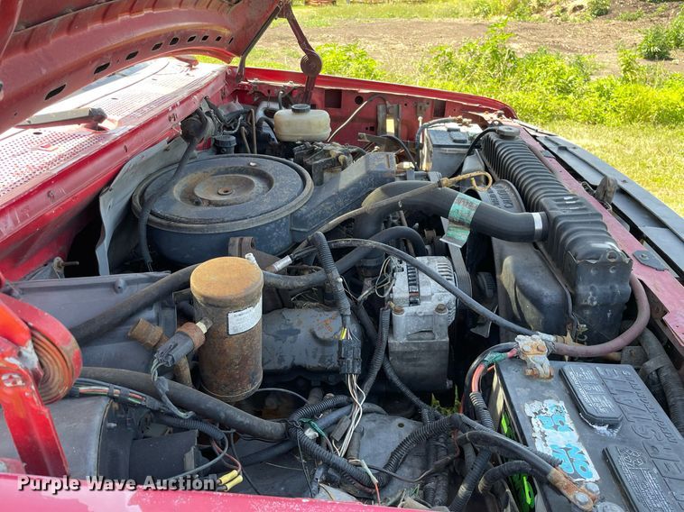 image for item DL3782 1989 Ford F-Super Duty  tow truck