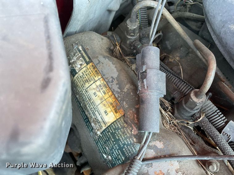 image for item DL3782 1989 Ford F-Super Duty  tow truck